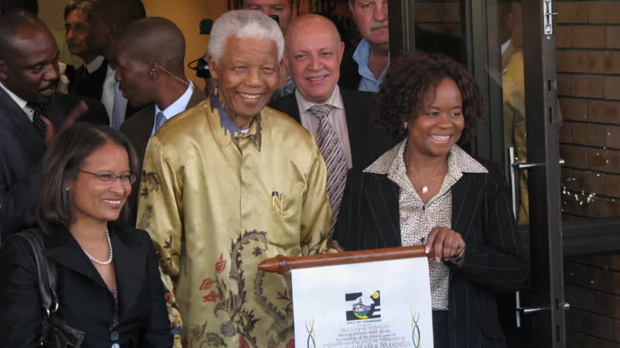 25 Motivational Quotes By Nelson Mandela To Spark Your Inner Strength 2 Nelson Mandela in Johannesburg jpg